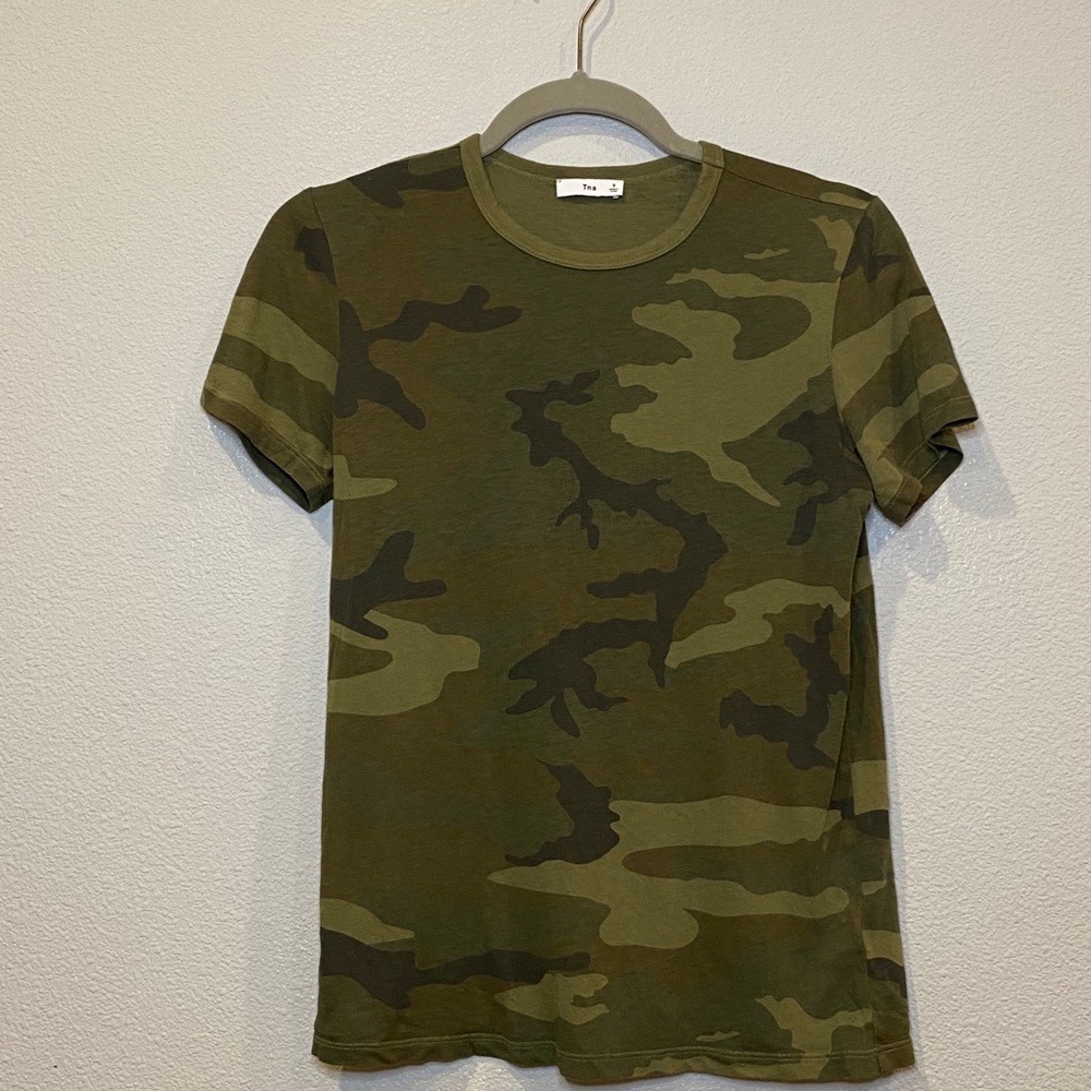 Aritzia T-shirt